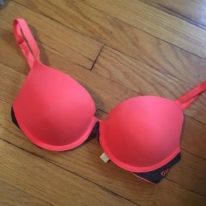 VS PINK wear everywhere push-up bra